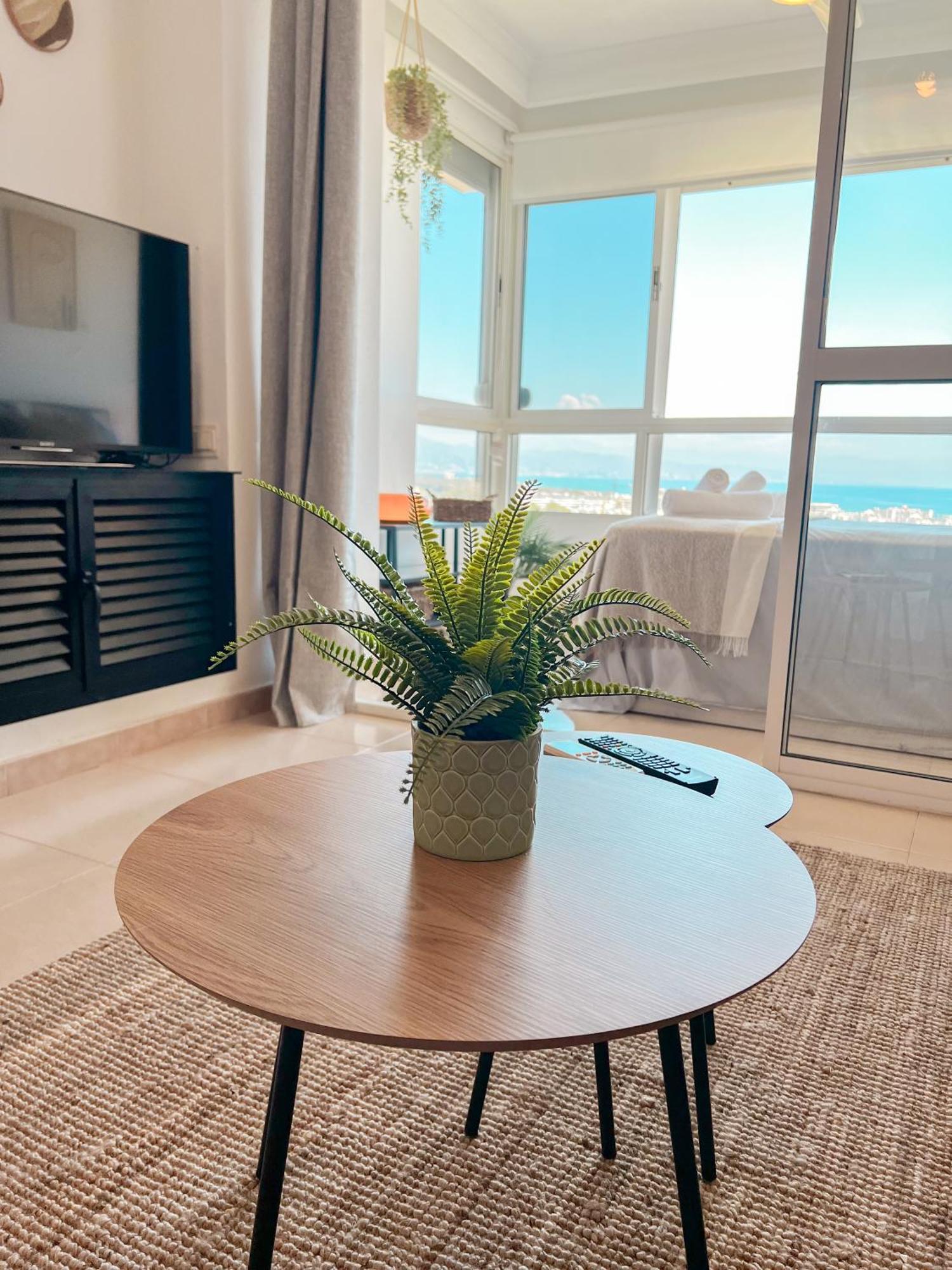 Cozy Flat With Sea Views La Torre Apartment ตอร์เรโมลิโนส ภายนอก รูปภาพ
