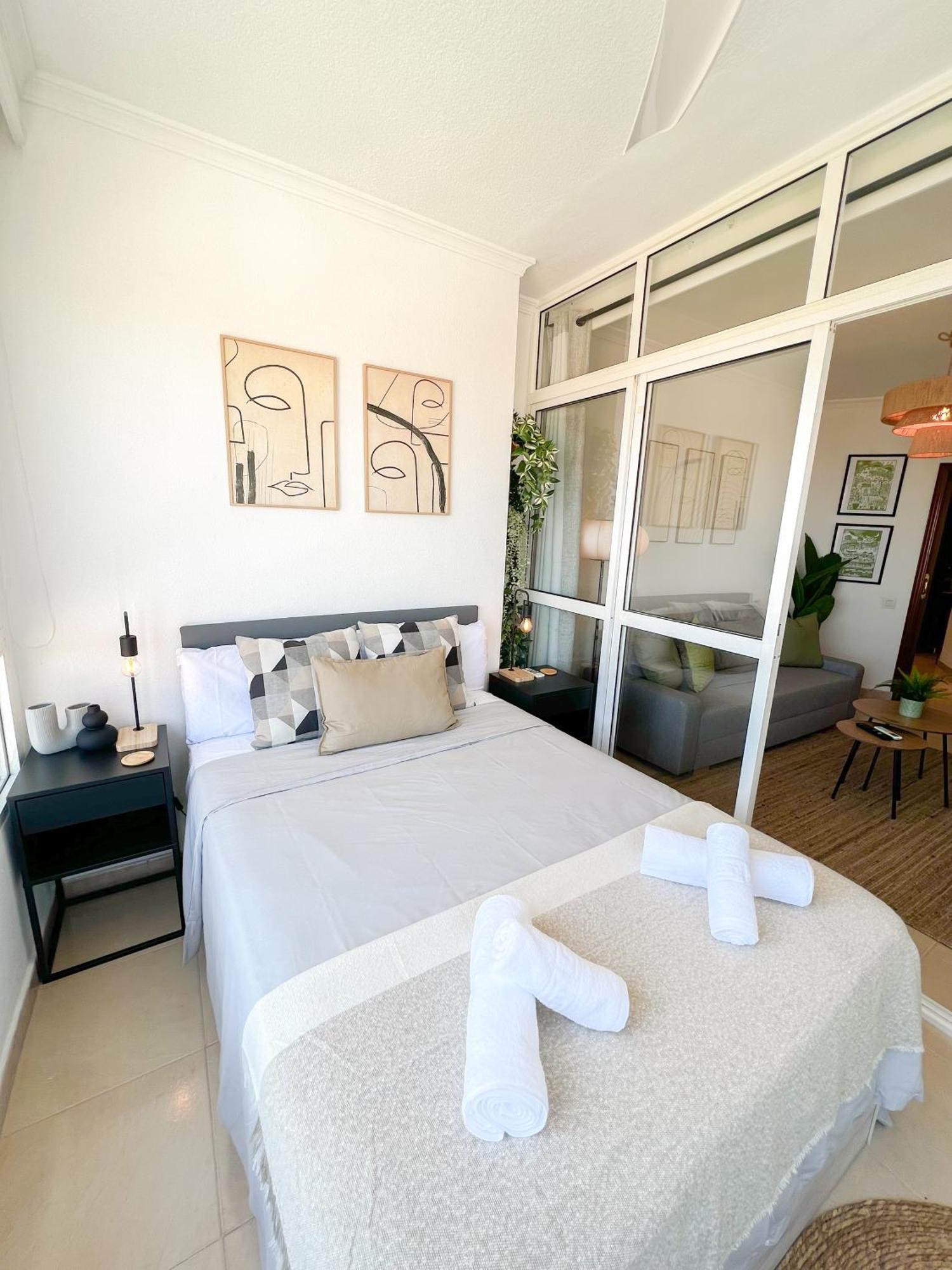Cozy Flat With Sea Views La Torre Apartment ตอร์เรโมลิโนส ภายนอก รูปภาพ