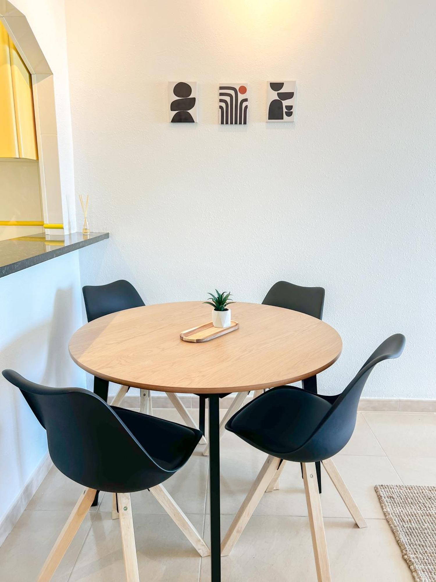 Cozy Flat With Sea Views La Torre Apartment ตอร์เรโมลิโนส ภายนอก รูปภาพ
