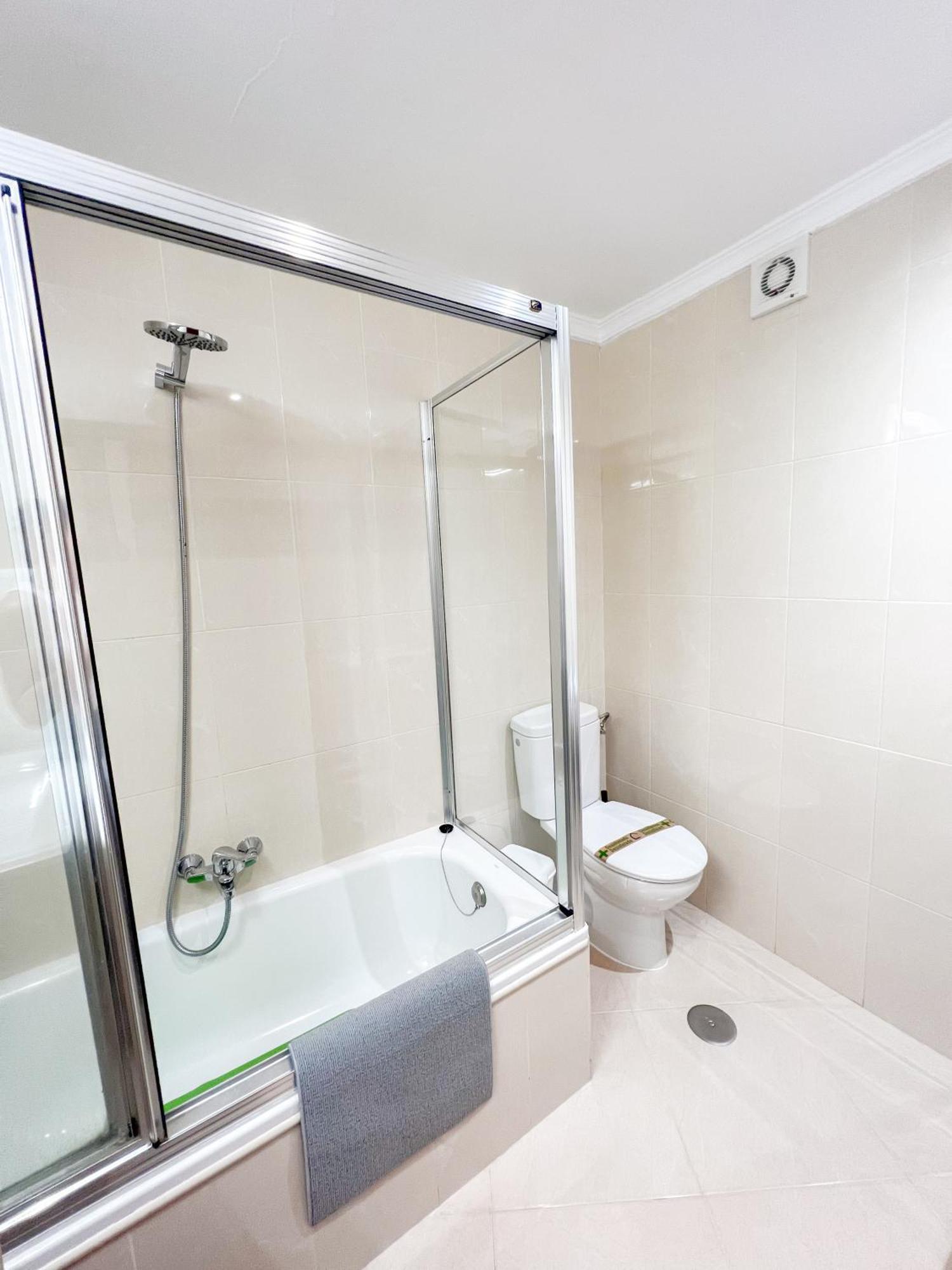 Cozy Flat With Sea Views La Torre Apartment ตอร์เรโมลิโนส ภายนอก รูปภาพ